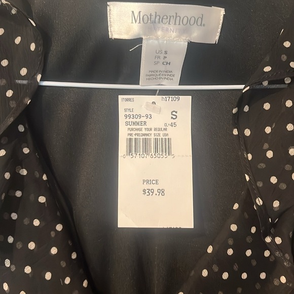 Gorgeous Maternity Dress - Picture 2 of 4